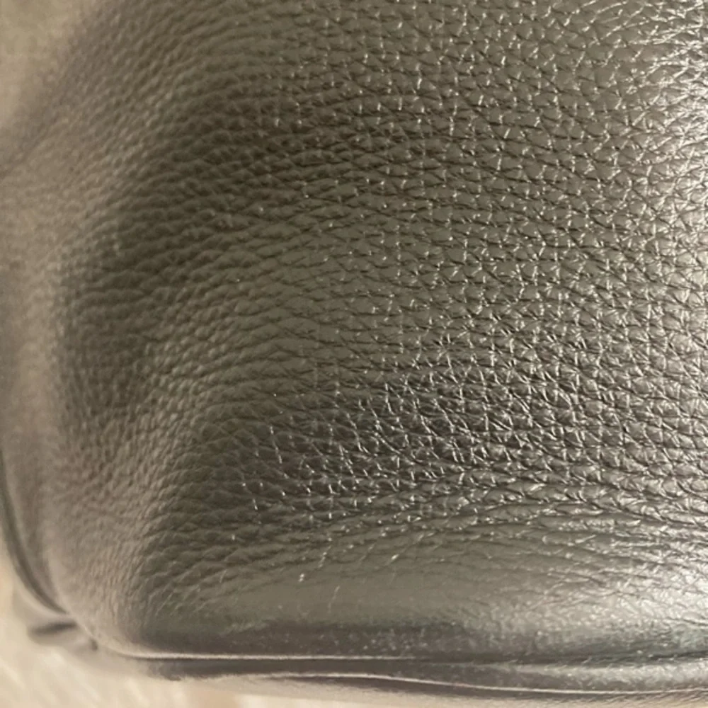 Michael kors soft leather shoulder bag